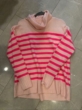 NBW! Loft, pink striped sweater. Size M. Perfect condition!
